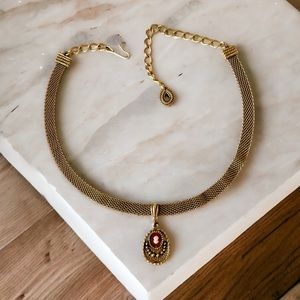 Vintage Goldette Cameo Pendant Gold Tone Mesh Choker Necklace